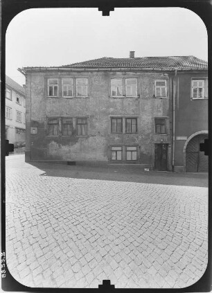 Gotha, Qerstraße. Wohnhaus. Straßenfront