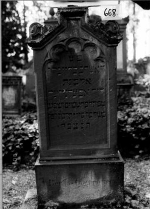 Grabstein 668