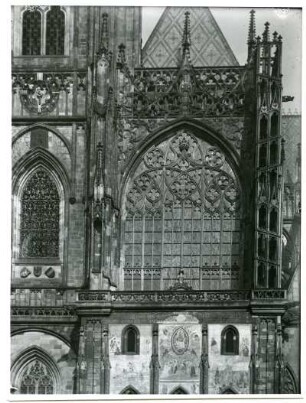 Parlerfenster am Veitsdom, Prag, Böhmen und Mähren