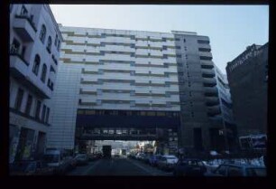 Diapositiv: Adalbertstraße, Kottbusser Tor, 1987