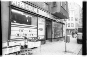 Kleinbildnegative: Spielhalle, Kolonnenstraße und Billardhalle, Hauptstraße, 1980