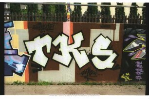 tKS | ...OMEGA!... | 2000 | ...DÜSSELDORF! | BiEM PRiSE WixKuE unleserlich EFAS | FoA cHicKEN...
