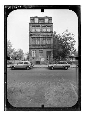 Berlin-Mitte, Gipsstraße 27. Wohnhaus. Straßenfront