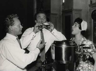 Hans Quest, Rudolf Schock, Elma Karlowa (Rudolf hat grossen Durst)