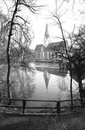 Blaubeuren: Blautopf mit Klosterkirche