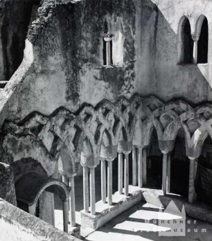 Amalfi. Blick in den Kreuzgang eines alten Kapuzinerklosters (heute Hotel Capuccini)