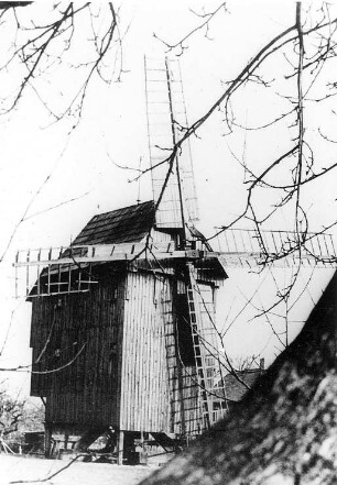 Neschwitz-Saritsch. Bockmühle, Baujahr 1733 (1953 restauriert, 1977 nach Luga umgesetzt)