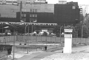 Wachturm im Grenzstreifen am Bethaniendamm/Köpenicker Straße