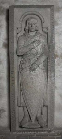 Grabplatte für Graf Friedrich 1. von Brehna, gestorben 1182