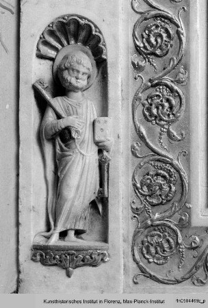 Tabernakel mit Heiligen und einem Schutzengel