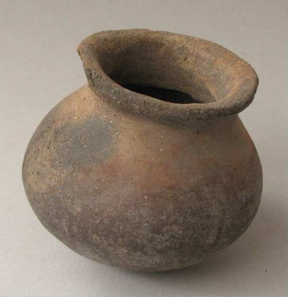 Clay vessel