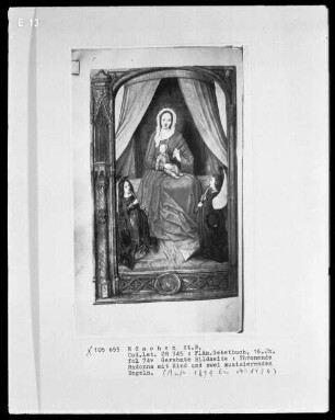 Flämisches Gebetbuch — Thronende Madonna mit Kind und zwei musizierenden Engeln, Folio 74verso