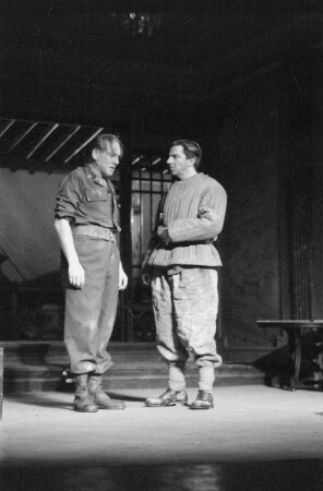 Szenenbilder aus "Colonel Forster bekennt sich schuldig" von R. Vailland, Kammerspiele