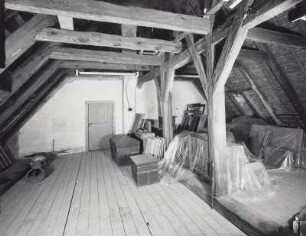 Radebeul. Berg- und Lusthaus Hoflößnitz (Sächsisches Weinbaumuseum Hoflößnitz; 1648-1650, E. Eckhardt). Dachgeschoß, Inneres