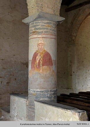 Bischof mit Segensgestus