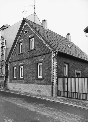 Hanau, Schillerstraße 27