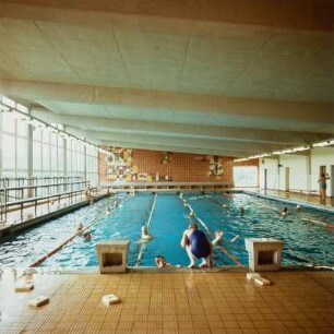 Schwimmbad, Bluthsluster Straße 20, Anklam