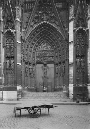 Südliches Querhausportal / Portail de la Calende