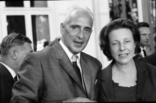13. Tagung 1963 Medizin; Maikäferrede gehalten von Werner Forßmann: Severo Ochoa , Frau Ochoa