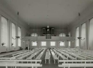 Kirche der Evangelischen Brüdergemeine : Kirchsaal, Inneres zur Orgelempore
