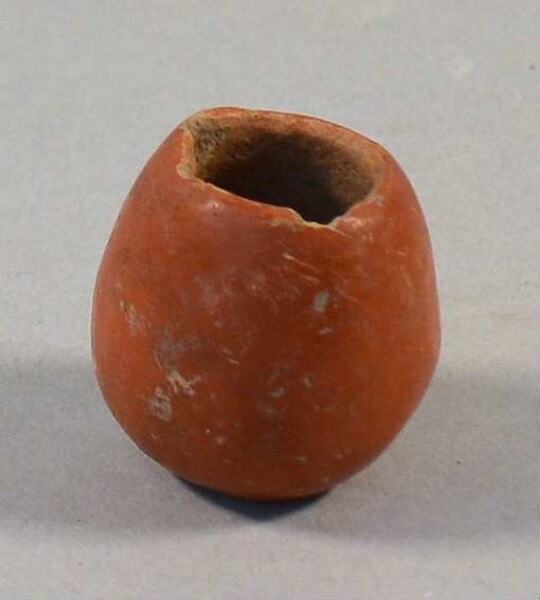 Clay vessel (miniature)