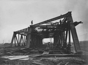Bau der Eisenbahnbrücke (Nummer 110) über den Mittellandkanal bei Lohnde