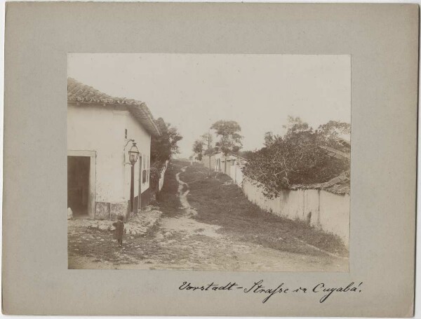 Suburban street in Cuyabá