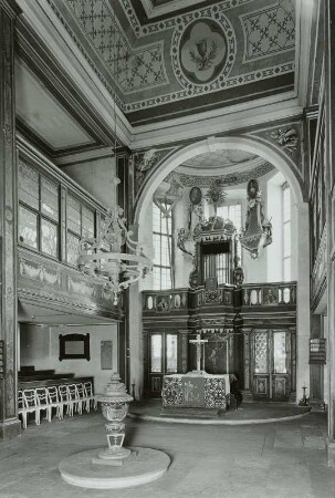 Molsdorf, Schlosskirche St. Trinitatis, Inneres nach Osten