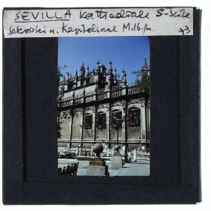 Sevilla, Kathedrale : Außenansicht Sakristeien und Kapitelsaal