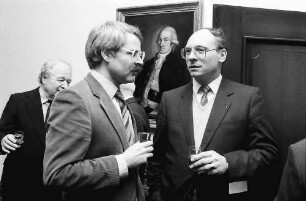 Freiburg: Regierungspräsidium; Badische Biographien; Buchvorstellung; Dr. phil. Hermann Peter Schäfer (Wirtschaftsgeschichte) und Prof. Dr. jur. Manfred Löwisch