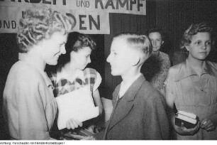 Dresden. 22. POS Dr. Richard Sorge (22. Grundschule), Schulentlassung, 8. Juli 1951
