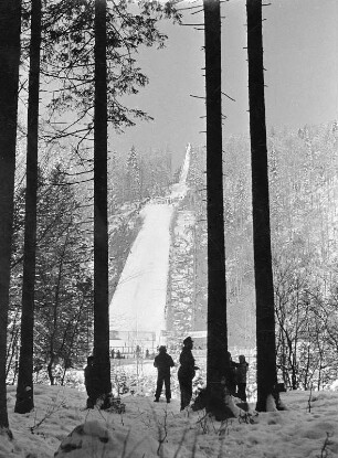 Winterbilder. Sprungschanze bei Sonthofen (Kreis Oberallgäu), vielleicht die Burgwaldschanze
