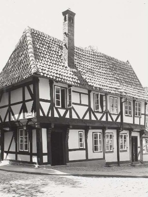 Lübeck, Eckansicht von NO, 1932