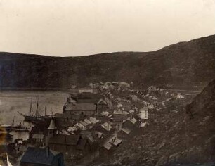 Hammerfest. Stadtteilansicht am Hafen