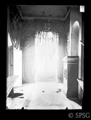 Potsdam, Stadtschloss, Wohnung der Königin Luise, Schlafzimmer, R.:34. Umbauarbeiten.