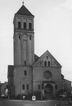 Kath. St. Marcuskirche; Frankfurt, Mainzer Landstraße 789
