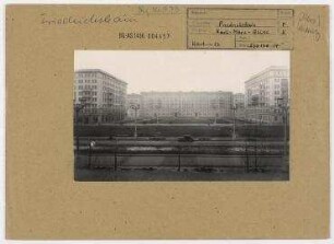 Areal des späteren Rosengartens zwischen den Bauabschnitten D-Nord und E-Nord/Block 40. Berlin, Friedrichshain, Karl-Marx-Allee (vor 1961 Stalinallee)/Neuer Weidenweg (eigentlich Weidenweg)