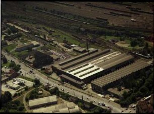 Dresden-Friedrichstadt. Industriegebiet zwischen Alberthafen und Hamburger Straße und Güter- und Rangierbahnhof Friedrichstadt. Luftbild-Schrägaufnahme von Nordwest
