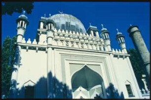 Blick auf die Kuppel der Wilmersdorfer Moschee