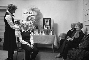 Ausstellung der Verbraucherberatung Karlsruhe über Haut und Hautpflege in der Südlichen Hildapromenade 2