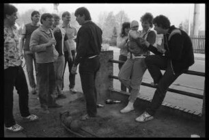 Frühschoppen der Jugend nach dem Maibaumstellen