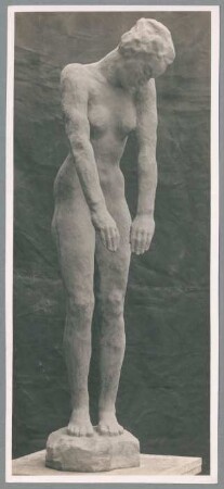 Niedersinkende, 1927, Steinguss