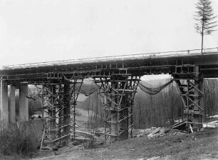 Franzosenschluchtbrücke (L1213), km 162,447 Wiederaufbau der gesprengten Fahrbahn Stuttgart - Ulm