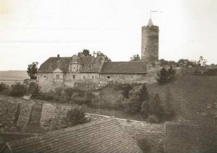 Burg Schönburg, Blick vom Vorgarten des Kantorhuases