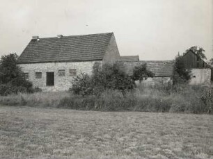 Viereichen-Nappatsch, Bautzner Straße 25. Dreiseithof (um 1900). Feldseite von Osten
