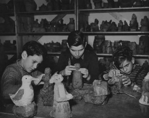 Archivfotografie "menschen_hobby_basteln_on02"