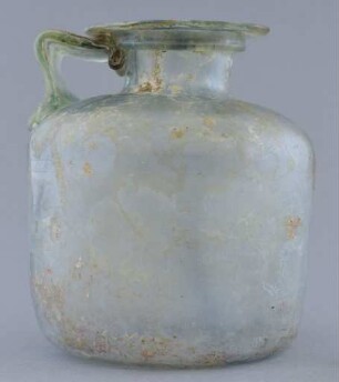 Zylindrischer Henkelkrug aus Glas