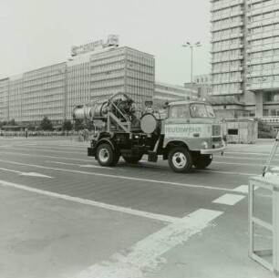 Berliner Feuerwehr: Fahrzeuge der Feuerwehr : Feuerwehr, Aerosol-Löschfahrzeug, Berlin
