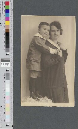 Wolfgang Borchert mit seiner Mutter Hertha