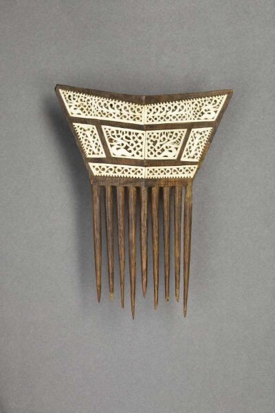 Men's dance comb